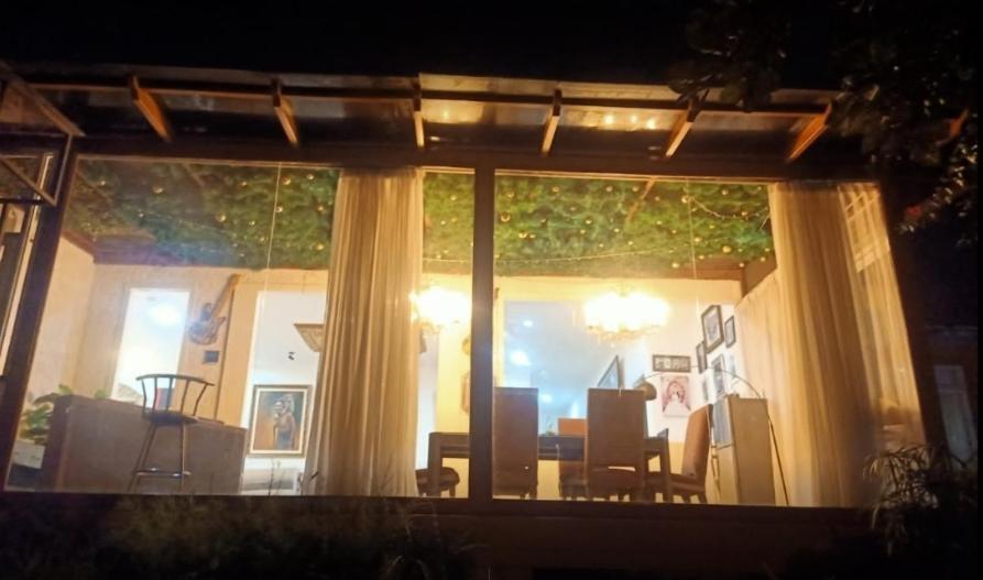 Villa Chacha At Macarena, Megamendung Exterior photo