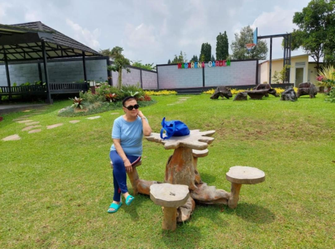 Villa Chacha At Macarena, Megamendung Exterior photo